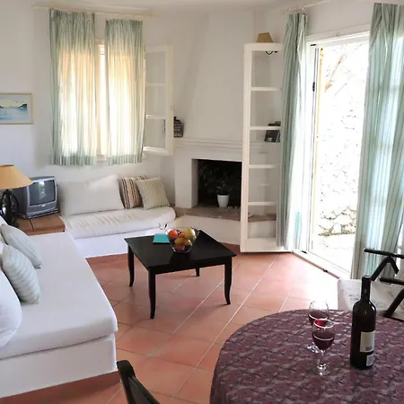 Apartment Apt, Pefko *